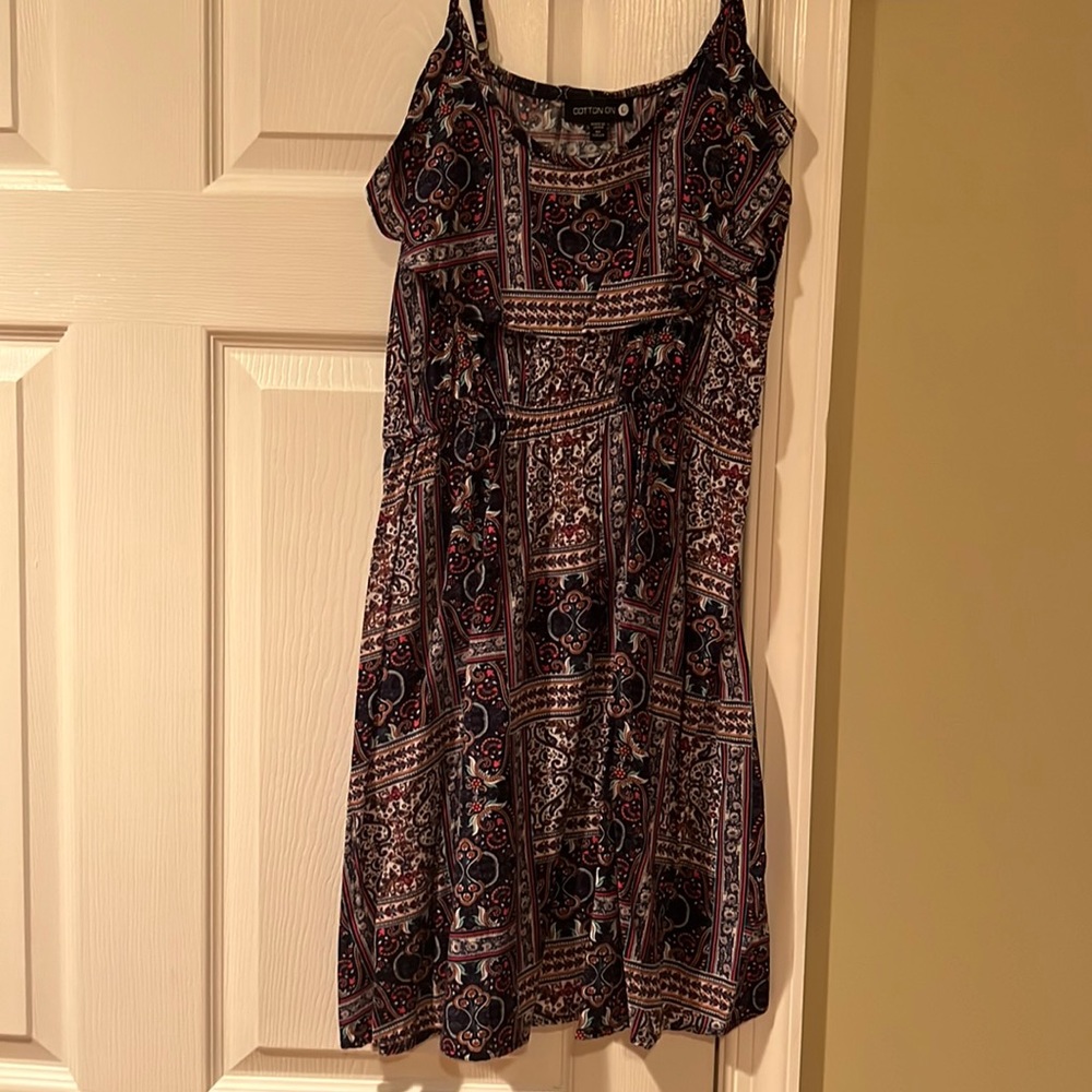 Print a tank top dress with a ruffle detailing on top